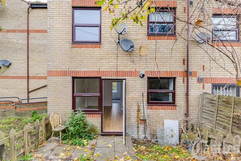 70 Edmeston Close, London, E9 5TL