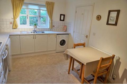 3 bedroom end of terrace house to rent, Chaucombe Place, Barton-on-sea, BH25