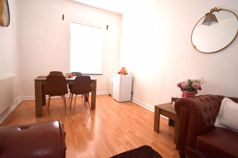 Dining/Bedroom 2