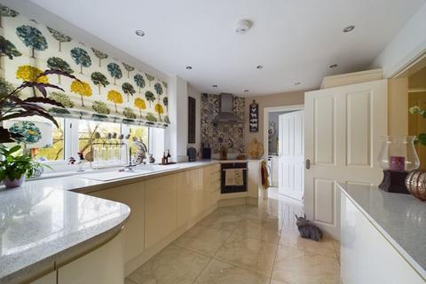 4 bedroom detached house for sale, Limekiln Lane, Newport TF10