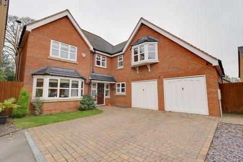 5 bedroom detached house for sale, The Woodlands, Stafford ST17