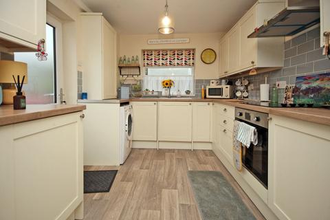 3 bedroom semi-detached house for sale, Caeau Gleision, Rhiwlas, Bangor, Gwynedd, LL57