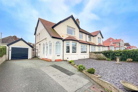 4 bedroom semi-detached house to rent, Maesdu Avenue, Llandudno, Conwy, LL30