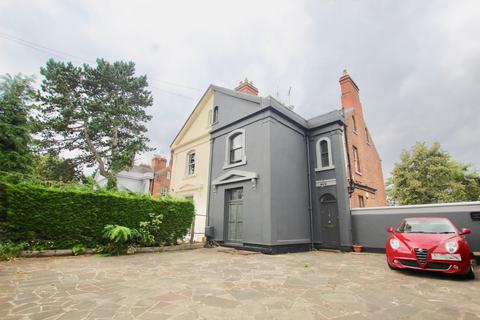 8 bedroom semi-detached house to rent, Forest Road East, Nottingham, Nottinghamshire, NG1