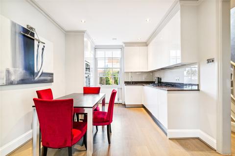 2 bedroom maisonette to rent, Brompton Square, London SW3