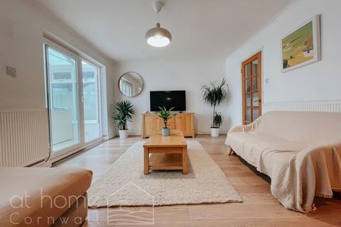 7 Gwythian Way, Perranporth, TR6 0EQ