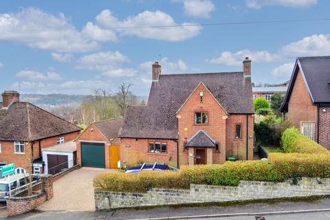 4 bedroom detached house for sale, Hillside Avenue, Ashbourne, DE6