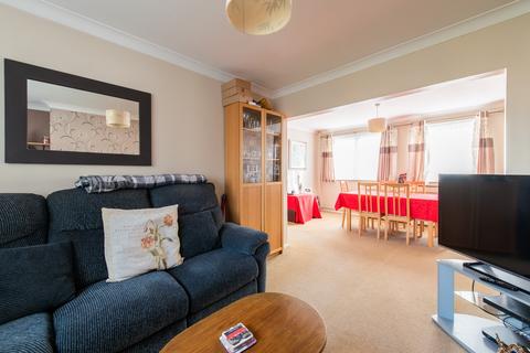 3 bedroom end of terrace house for sale, St. Hildas Way, Gravesend