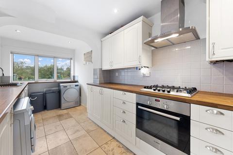 5 Blythe Close, Rothwell, Kettering, NN14 6SZ