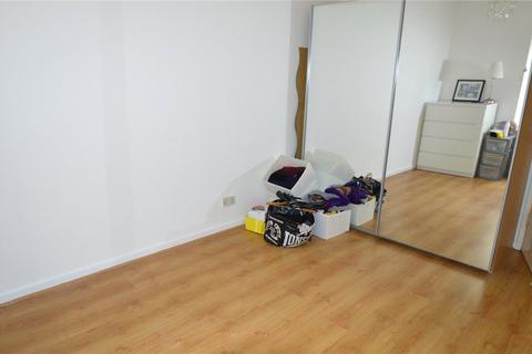 2 bedroom apartment to rent, Montana Close, South Croydon, CR2