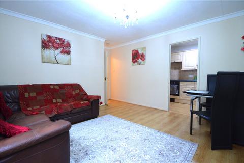 2 bedroom apartment to rent, Montana Close, South Croydon, CR2