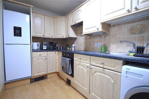 2 bedroom apartment to rent, Montana Close, South Croydon, CR2