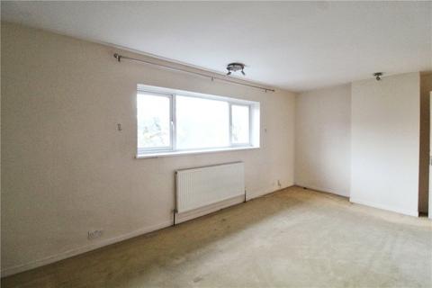 2 bedroom maisonette to rent, Bond Gardens, Wallington, SM6