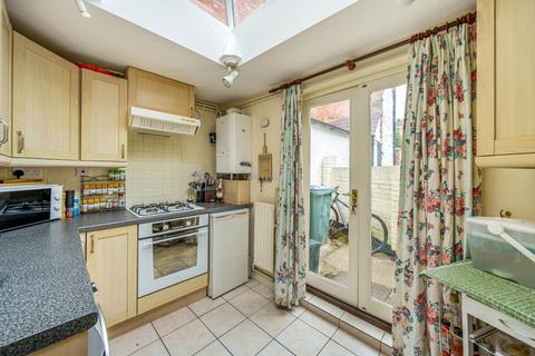 2 bedroom semi-detached house for sale, Horn Street, Buckingham MK18