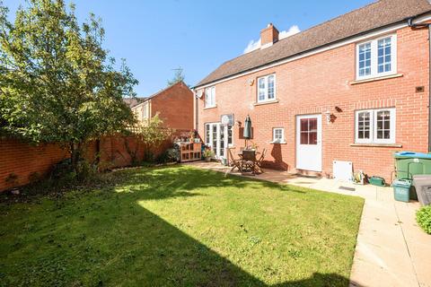 3 bedroom end of terrace house for sale, Teeswater, Buckingham, Buckinghamshire