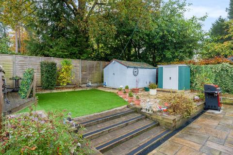 32 Southwold, Bracknell, RG12 8XY