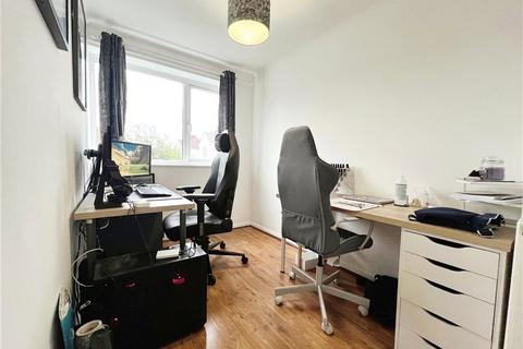 9 Derwent Close, Cambridge, CB1 8DY