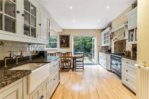 4 bedroom terraced house for sale, Kyrle Road, SW11