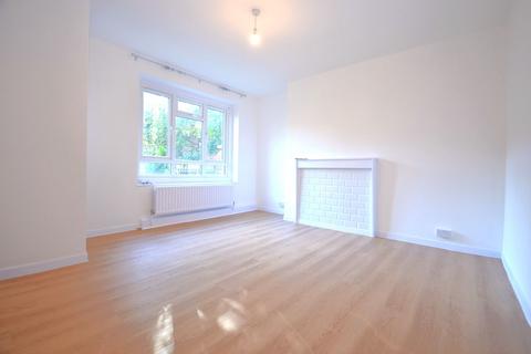 2 bedroom flat to rent, Elizabeth Gardens, Acton, W3 7SJ