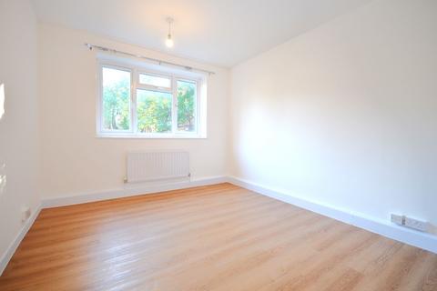 2 bedroom flat to rent, Elizabeth Gardens, Acton, W3 7SJ