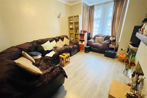 3 bedroom terraced house for sale, MORTLAKE ROAD, ILFORD IG1