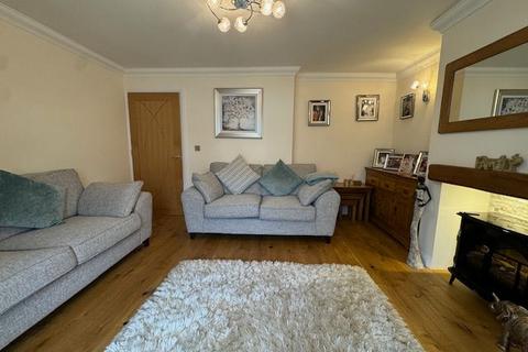 18 Lakeside Close, Nantyglo, Ebbw Vale, NP23 4EG