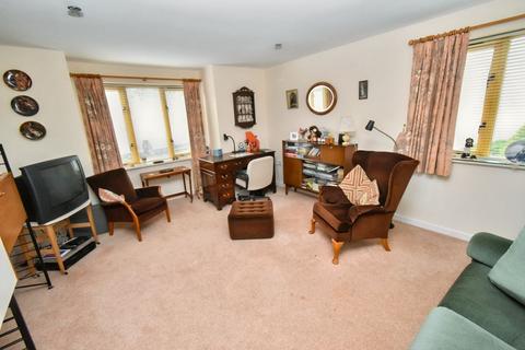 2 bedroom flat for sale, Sparrows Row, Okehampton