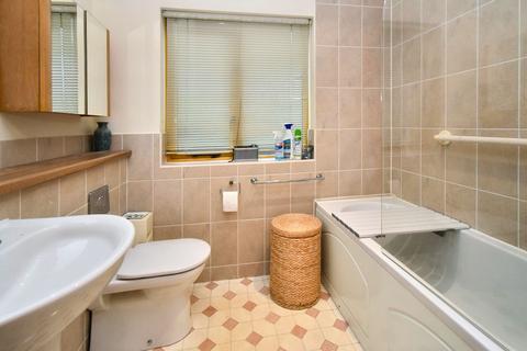 2 bedroom flat for sale, Sparrows Row, Okehampton