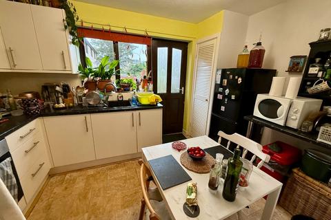 16 Beach Road, Fairbourne, LL38 2PX