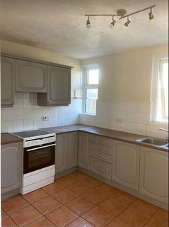 3 bedroom terraced house to rent, Ellis Avenue, Stevenage