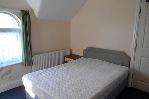 1 bedroom in a house share to rent, Room, South Rd, Caernarfon