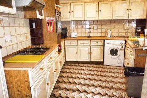 undefined, Room, South Rd, Caernarfon