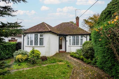 2 bedroom bungalow for sale, Mount Drive, St. Albans AL2