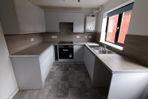 2 bedroom end of terrace house to rent, Perries Mead, Kent CT19