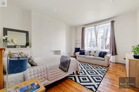 4 bedroom apartment to rent, Brixton Road, London SW9