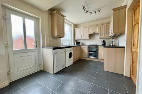 2 bedroom end of terrace house for sale, Holland Avenue, Lancashire BB4