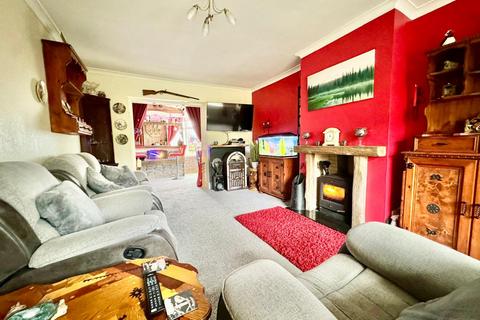 2 bedroom end of terrace house for sale, Fallbarn Crescent, Lancashire BB4