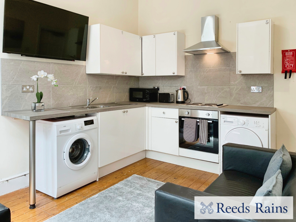 House in Salford, Greater Manchester - View 2