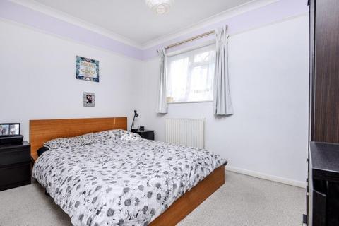 1 bedroom house to rent, Sycamore Gardens, Surrey CR4