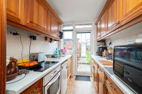 3 bedroom end of terrace house for sale, Seymour Avenue, Morden SM4