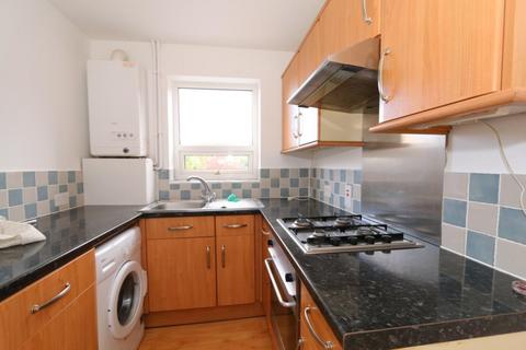 2 bedroom flat to rent, Briardene, Manchester M34