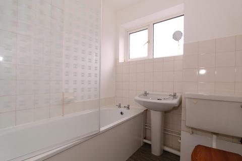 2 bedroom flat to rent, Briardene, Manchester M34