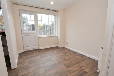 3 bedroom terraced house to rent, The Brambles, Bristol BS31