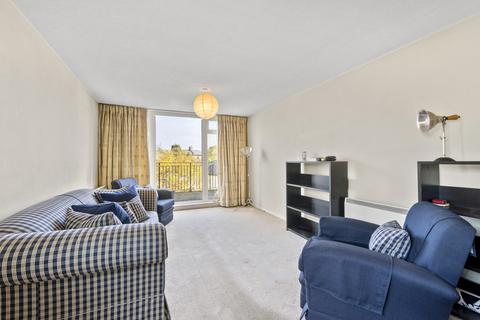 2 bedroom apartment for sale, King Charles Road, Surbiton KT5