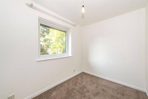 3 bedroom flat to rent, Devonshire Avenue, Sutton SM2