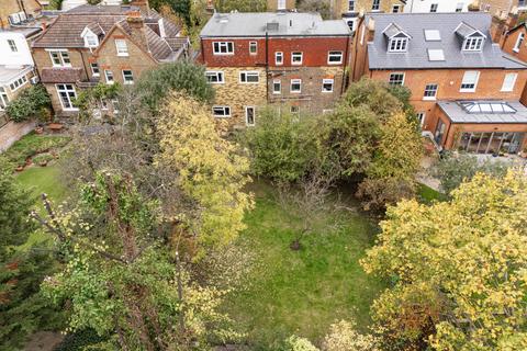 Flat 4, 15 Spencer Hill, Wimbledon, London, SW19 4PA