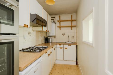 Flat 4, 15 Spencer Hill, Wimbledon, London, SW19 4PA