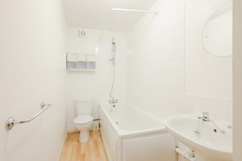 Flat 4, 15 Spencer Hill, Wimbledon, London, SW19 4PA