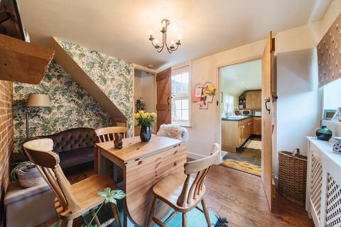47 The Causeway, Dunmow, CM6 2AA