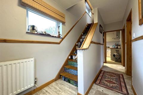 3 bedroom semi-detached house for sale, Marsh Lane, Farndon, Newark